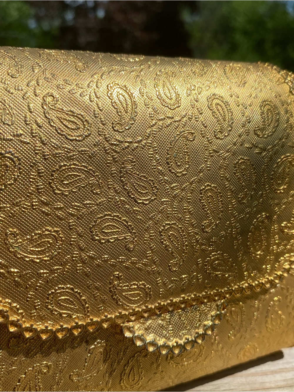 Vintage Italy Gold Metal Paisley Embossed Evening Shoulder Bag Minaudière - Picture 9 of 17